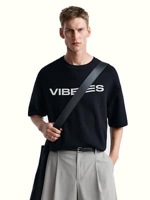 Men Oversized T-shirt With Vibes Only Design