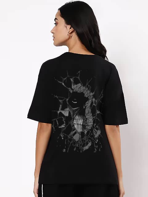 Women's Attack on Titan Oversized T-Shirt - The Perfect Anime Fit